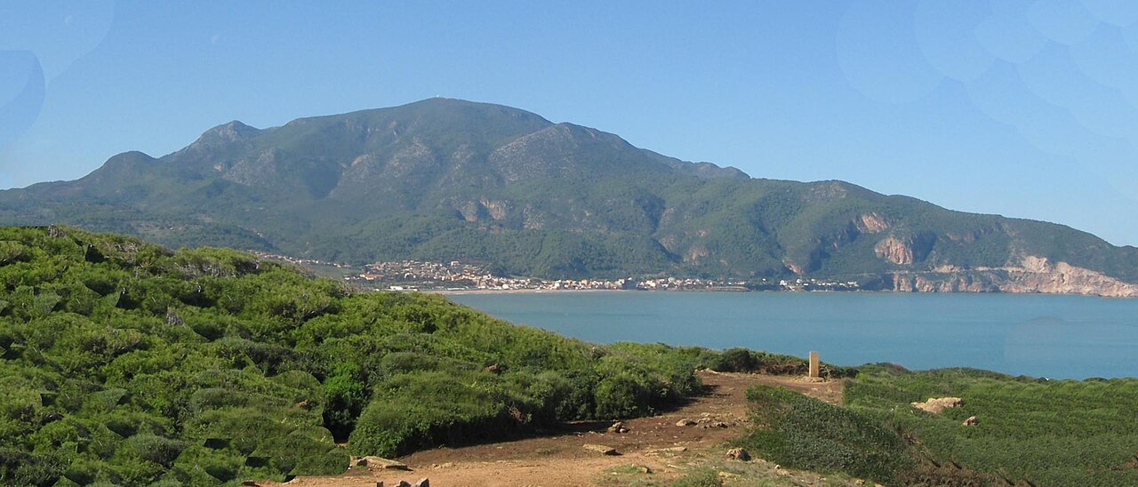 Le massif du Chenoua, territoire des traditions chenouies